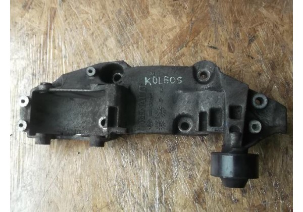 кронштейн генератора Renault 2.0 dci, 8200527326