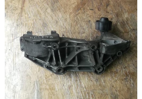 кронштейн генератора Renault 2.0 dci, 8200527326