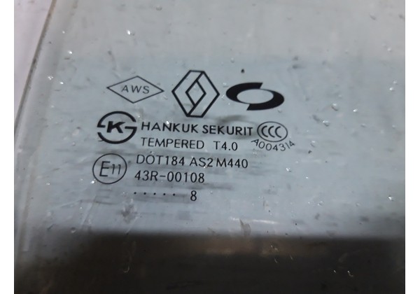 Скло задньої правої дверки Renault Koleos, 2008-2011