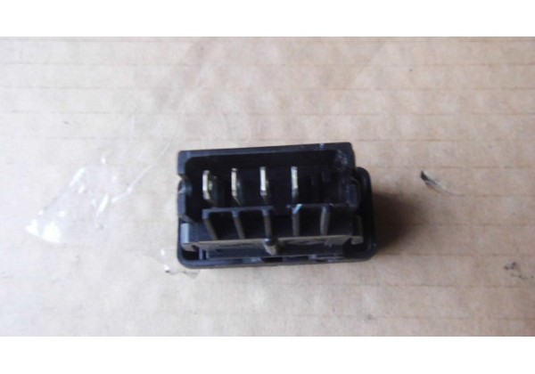 Кнопка обігріву заднього скла, (4 контакти) Renault Logan, Logan MCV, 05-09, 6001547975 *