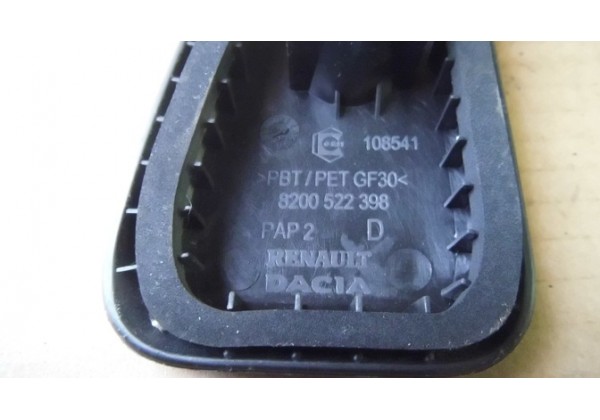 Ручка обмежувача правих задніх дверей Renault Logan MCV, 8200522398