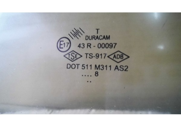 скло дверки праве задне Renault Logan MCV, 06-09