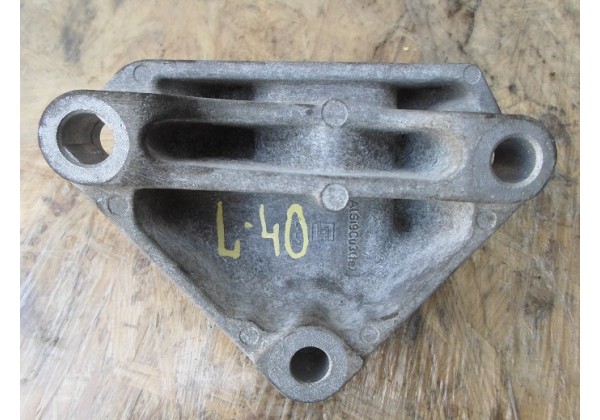 Кронштейн опори двигуна Renault 2.0 dci, M9R, 113320003R