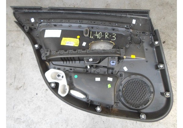 обшивка дверки правої задньої Renault Laguna III, 829A00053R, хетчбек