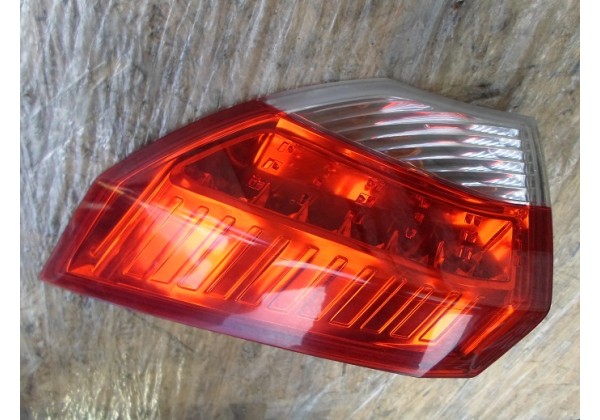 Ліхтар (в крило), зовнішній правий, хетчбек Renault Laguna III, 265500001R