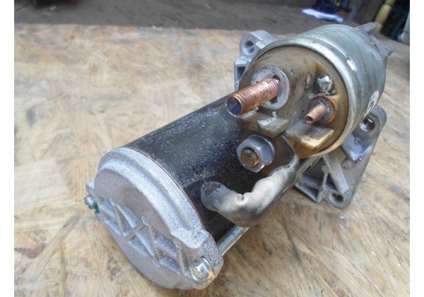 стартер Renault Megane II, III, Scenic II, III, Laguna II, III, Trafic II, Master III, Espace IV, Vel Satis, Koleos 2.0, 2.3 dci, LRS02304, 8200628430