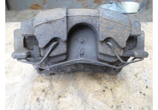 Суппорт передній лівий Renault Megane III, Scenic III, Laguna III, 410110001R, 410110354R