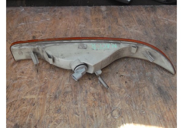 Поворотник лівий жовтий Renault Master II, 98-03, 7700352107