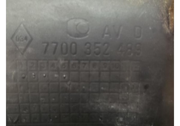 Ручка двері передньої правої зовнішня Renault Master II, 7700352489