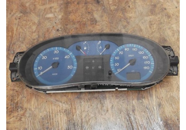 Панель приладів, (щиток, спідометр, одометр) Renault Master II 2.2, 2.5 dci, 98-03. 8200032765