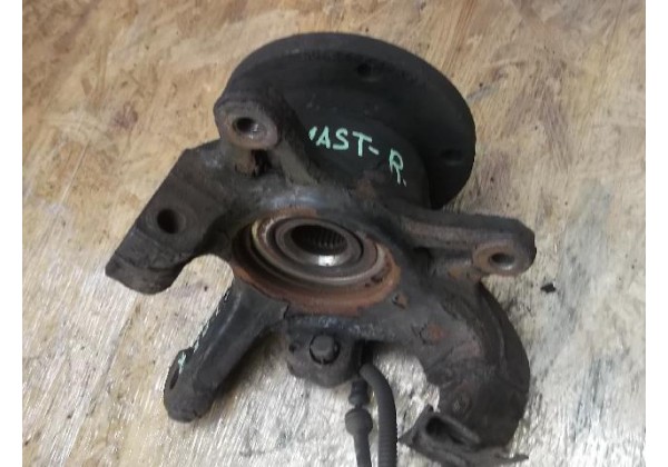 Поворотний кулак правий, цапфа передня R16 з ABS до 2006 Renault Master II, 7700314593