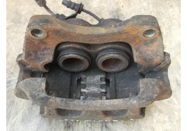 Супорт передній лівий R16, два шланга Renault Master II, 7701206725, 7701049695