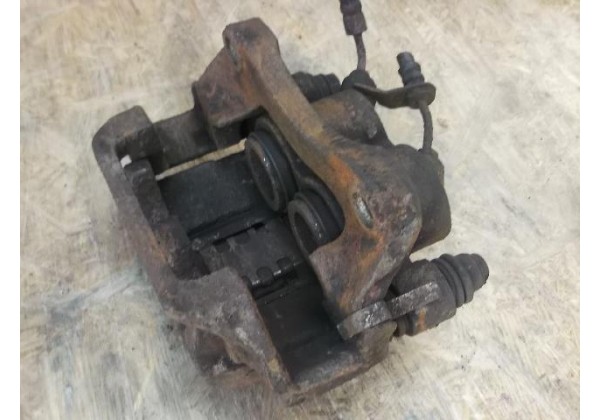 Супорт передній лівий R16, два шланга Renault Master II, 7701206725, 7701049695