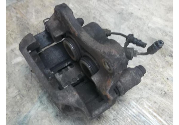 Супорт передній правий R16, два шланга Renault Master II, 7701206726, 7701049696