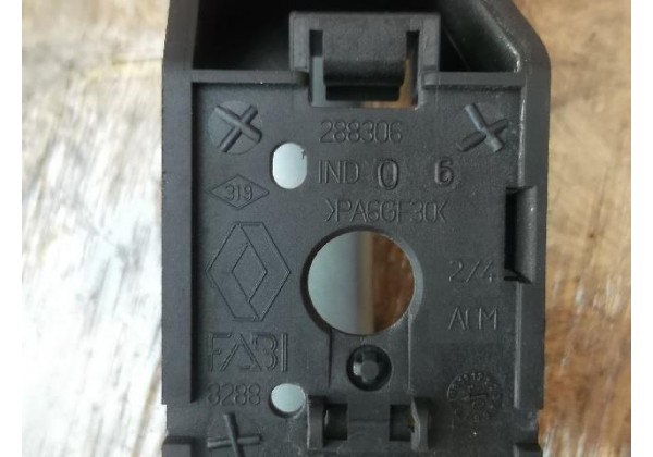 Ручка зовнішня ліва передня Renault Modus, 8200288306