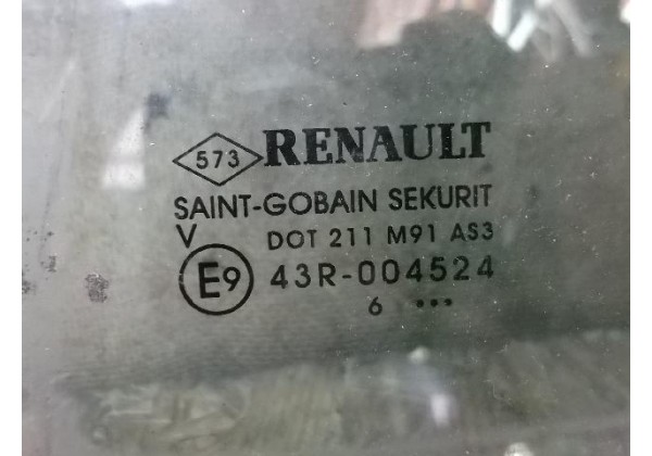 Скло мале лівої задньої дверки Renault Modus, 8200670130 *