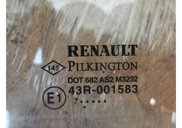 Скло лівої передньої дверки Renault Modus, 8200858559 *