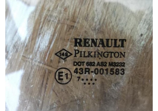 скло дверки, праве передне Renault Modus, 2007 р