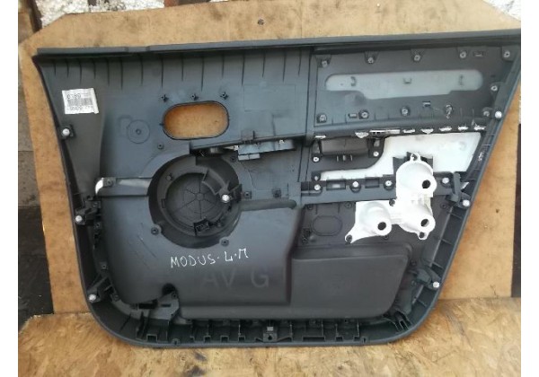 Обшивка двері передньої лівої, (дверна карта) Renault Modus, 2007 р
