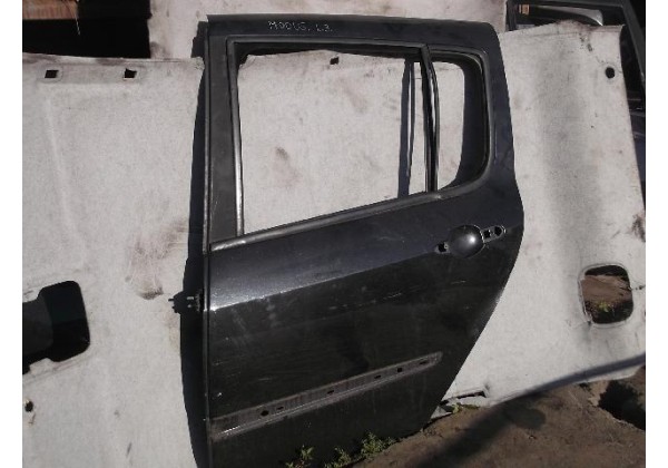 Дверка ліва задня Renault Modus, 821014278R, 100$ *