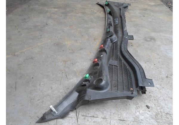 Пластик під лобове скло Fiat Qubo, Citroen Nemo, Peugeot Bipper. 1311909070