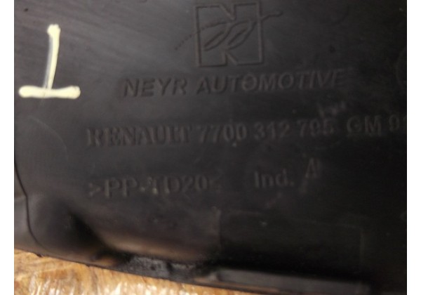 Декоративна накладка лобового скла права Renault Trafic II, 01-07, 7700312795