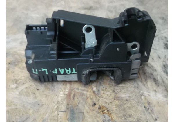 Замок передньої лівої двері електричний 8 пінів Renault Trafic II, 8200008260, 91166230, 8200008246