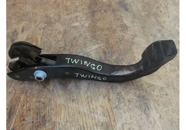 Педаль щеплення Renault Twingo 