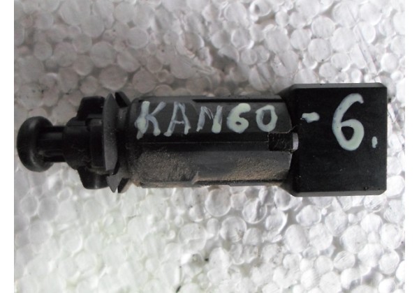 Датчик тиску повітря у впускному колекторі  Renault MEGANE ,ESPACE ,LAGUNA , SCENIC,Kangoo ,7700106886