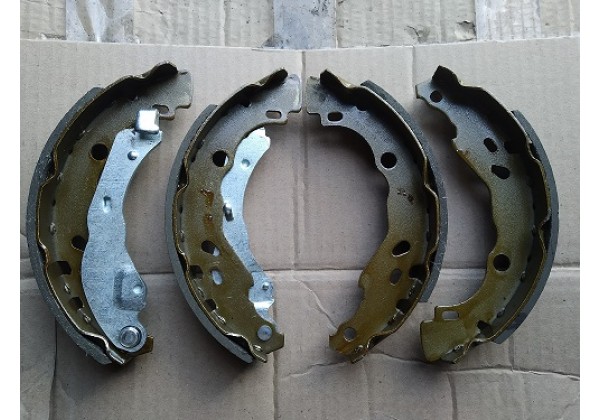Комплект гальмівних колодок задні Renault, Peuoget, Citroen, 4241J5