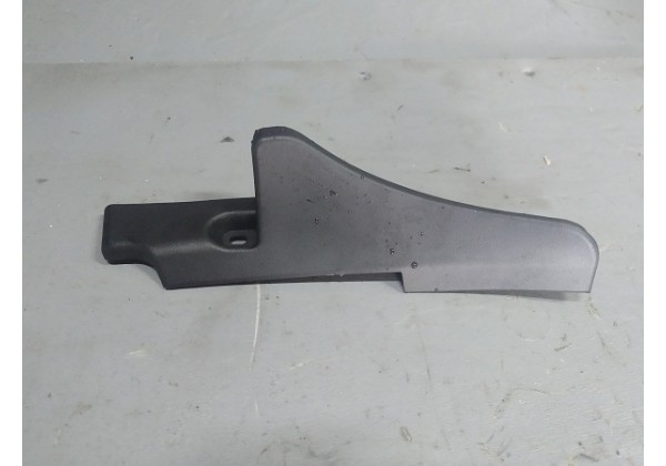 Накладка декоративна петлі капота ліва Renault Duster, 668220006R 