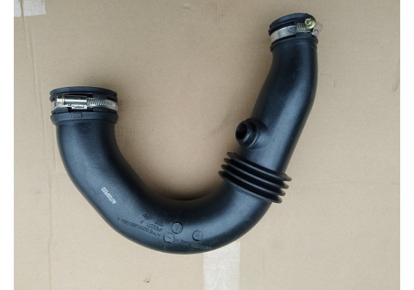 патрубок турбіни Renault 1,5 dci, 8200280084, 8200368252