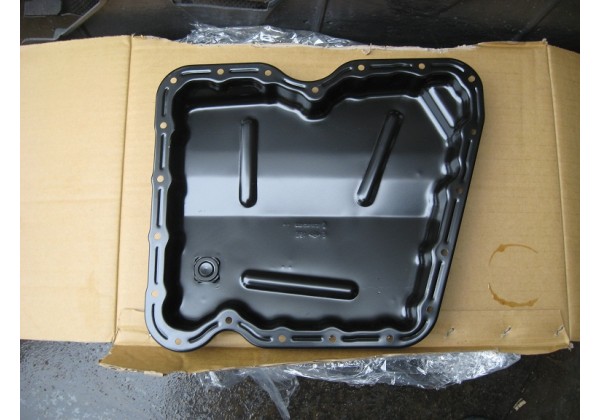 Піддон масляний, нижня частина Renault Master III 2.3 dci, 8200805603