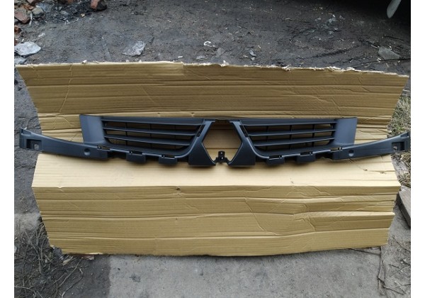Решітка радіатора внутрішня Renault Kangoo, 07 - 09, 7701062877*