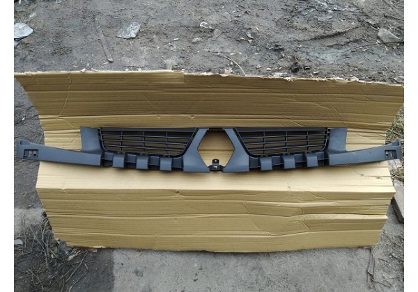 Решітка радіатора внутрішня Renault Kangoo , 03 - 05, 7701056411