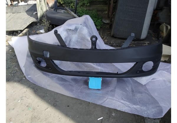 Бампер передній Renault Logan, Logan MCV, 09-13, 8200785044, з отворами під ПТФ