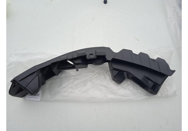Кронштейн переднього бампера лівий Renault Scenic II, 06 -08, 8200479716