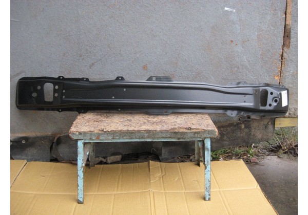 Підсилювач переднього бампера Renault Duster, 752106836R