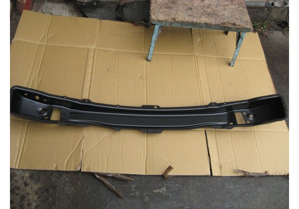 Підсилювач переднього бампера Renault Duster, 752106836R