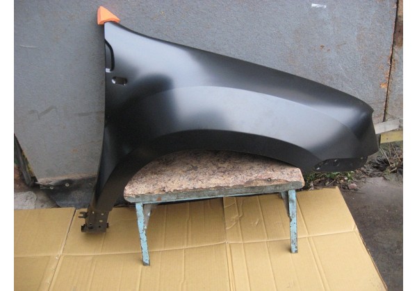 Крило переднє праве Renault Duster, 631007297R