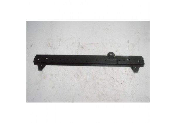Балка подрадіаторна нижня Renault Kangoo II, III, 8200431050