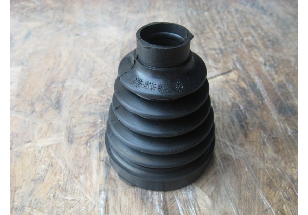 пильник шруса внутрішній, з боку КПП Renault Kangoo II, Clio III, IV, Modus, Megane III, Fluence, Twingo II, 7701209469