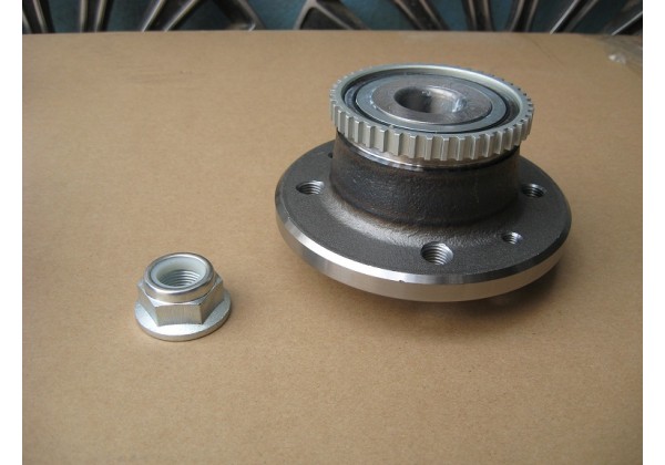 Ступиця задня з підшипником Renault Laguna, 7701204866, 7701204867, 7701205477