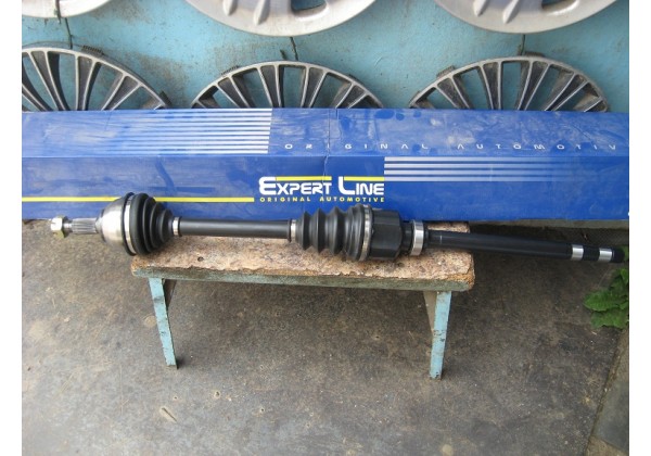Полуось права, приводний вал Peugeot Expert II, Fiat Scudo II, CItroen Jumpy II 2.0 hdi, 1497188088, 3273NP