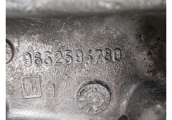 кронштейн двигуна Пежо 607 задній, для 2.0 хді,9632594780