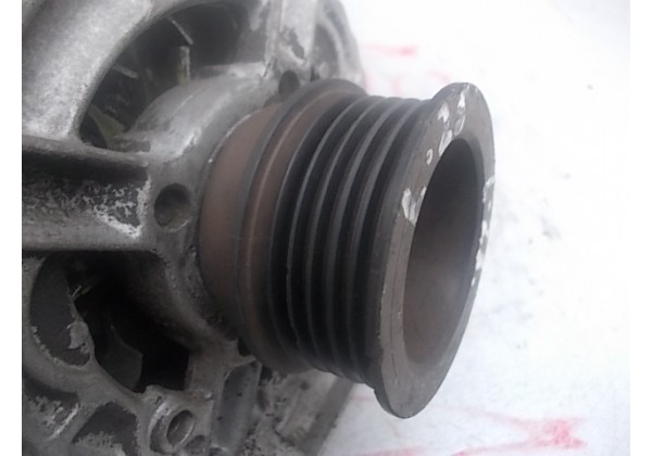 Генератор Renault Logan, Sandero, Clio II, III, Kangoo (1.4,1.6 8V,16v), Espace III (2.0 16v), Laguna (1.6,1.8,2.0 16v), Laguna II (1.6 ), Megane (1.4,1.6,1.8,2.0 16v), Megane II (1.9 dci), Scenic (1.4,1.6,2.0 16v), Scenic II (1.9 dci), 7700421477