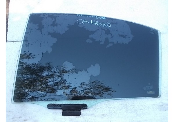 скло Пежо 607,ліве заднє