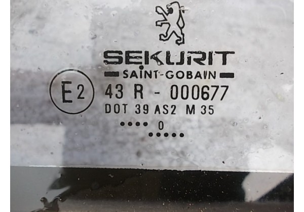 скло Пежо 607,праве кузовне