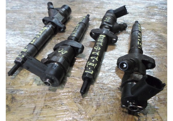 Форсунка BOSCH Renault Espace IV, Laguna II, Master II 2.2, 2.5 dci, 0445110229, 8200381629, 0445110036