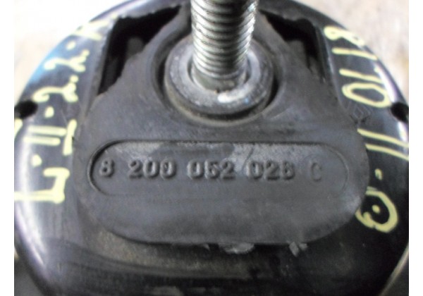 подушка, опора двигуна права нижня Renault Laguna II, Espase IV, VelSatis 2.0, 2.2 dci, 8200052028, 8200181590